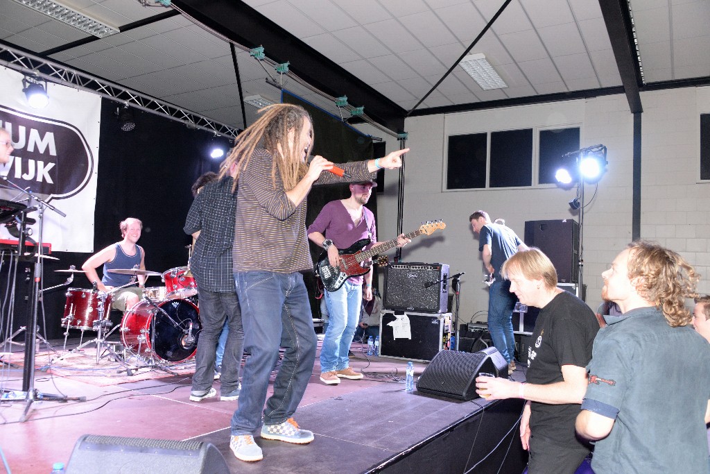 ../Images/Poppodium Noordwijk Ska en reggae 235.jpg